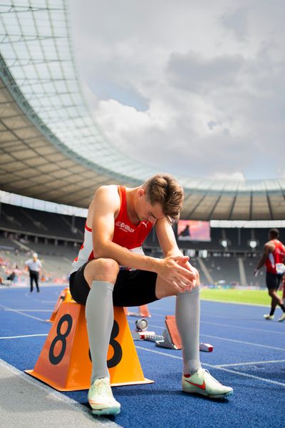 Jakob Bruns (LG Brillux Muenster) ueber 200m waehrend der deutschen Leichtathletik-Meisterschaften im Olympiastadion am 26.06.2022 in Berlin